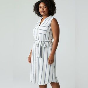 Maurices Women’s size XXL striped sleeveless shirt dress tie waist blue & white